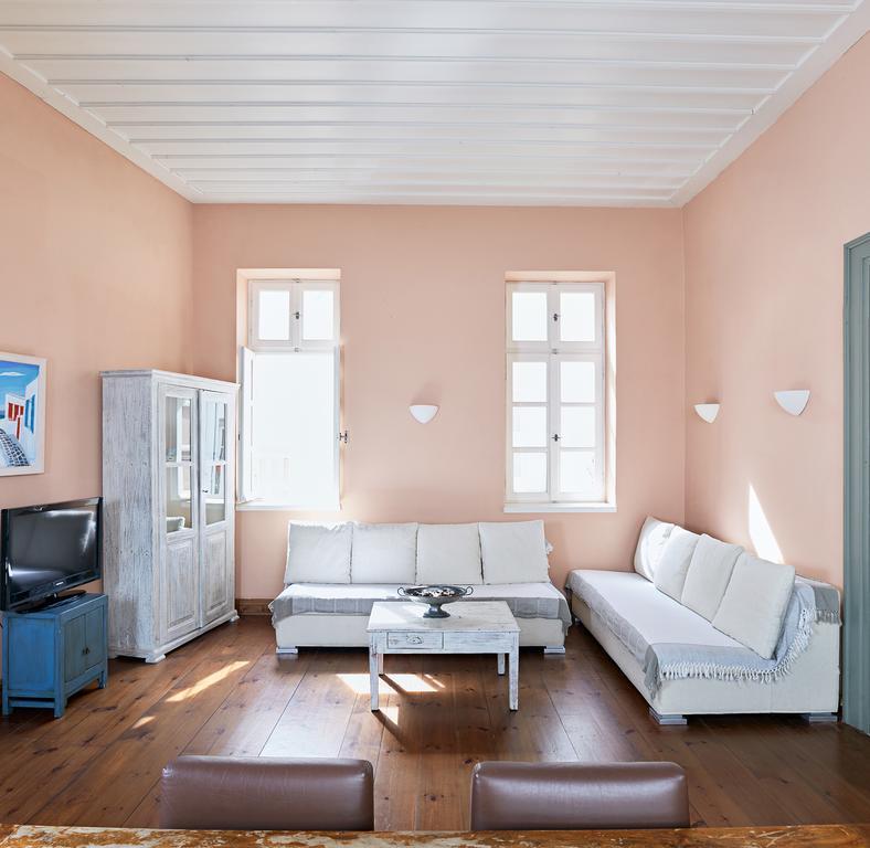 Guesthouse Lila Ermoúpoli Extérieur photo
